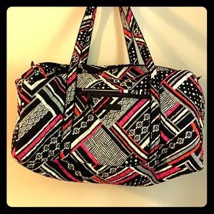 Vera Bradley large duffel bag